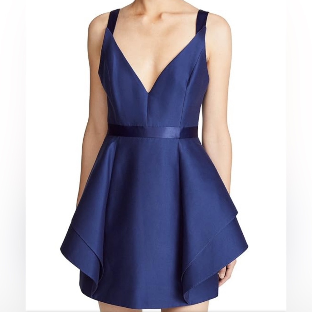 Halston Heritage Sleeveless V Neck Dramatic Flounce Skirt Dress in Navy size 6